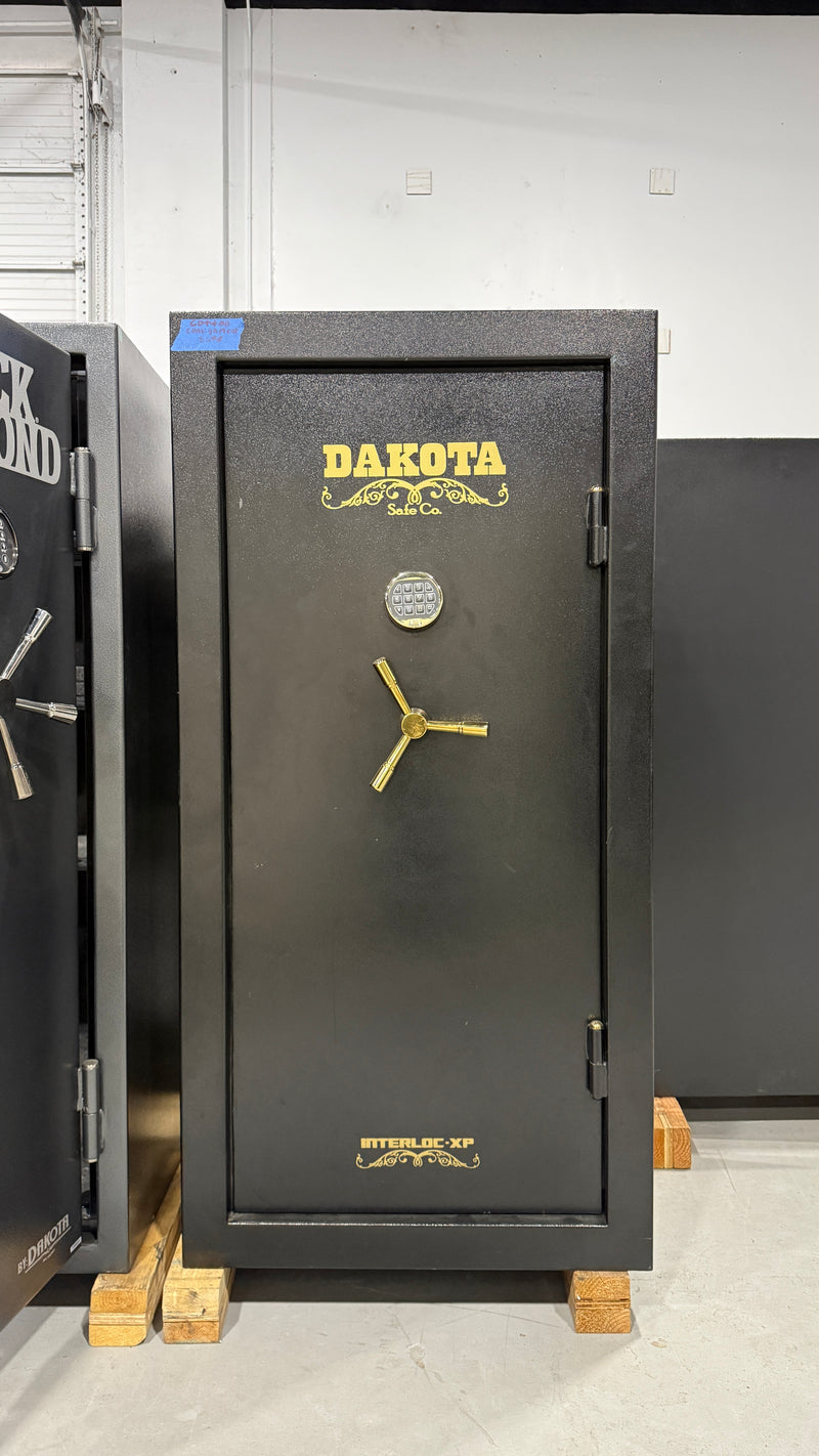 **USED** DAKOTA MODULAR INTERLOCK SAFE