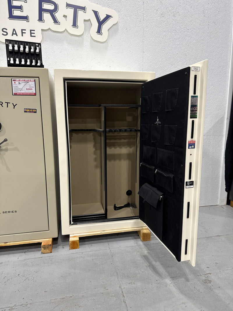 Liberty Gun Safe Colonial 30 White Gloss/Gold Trim