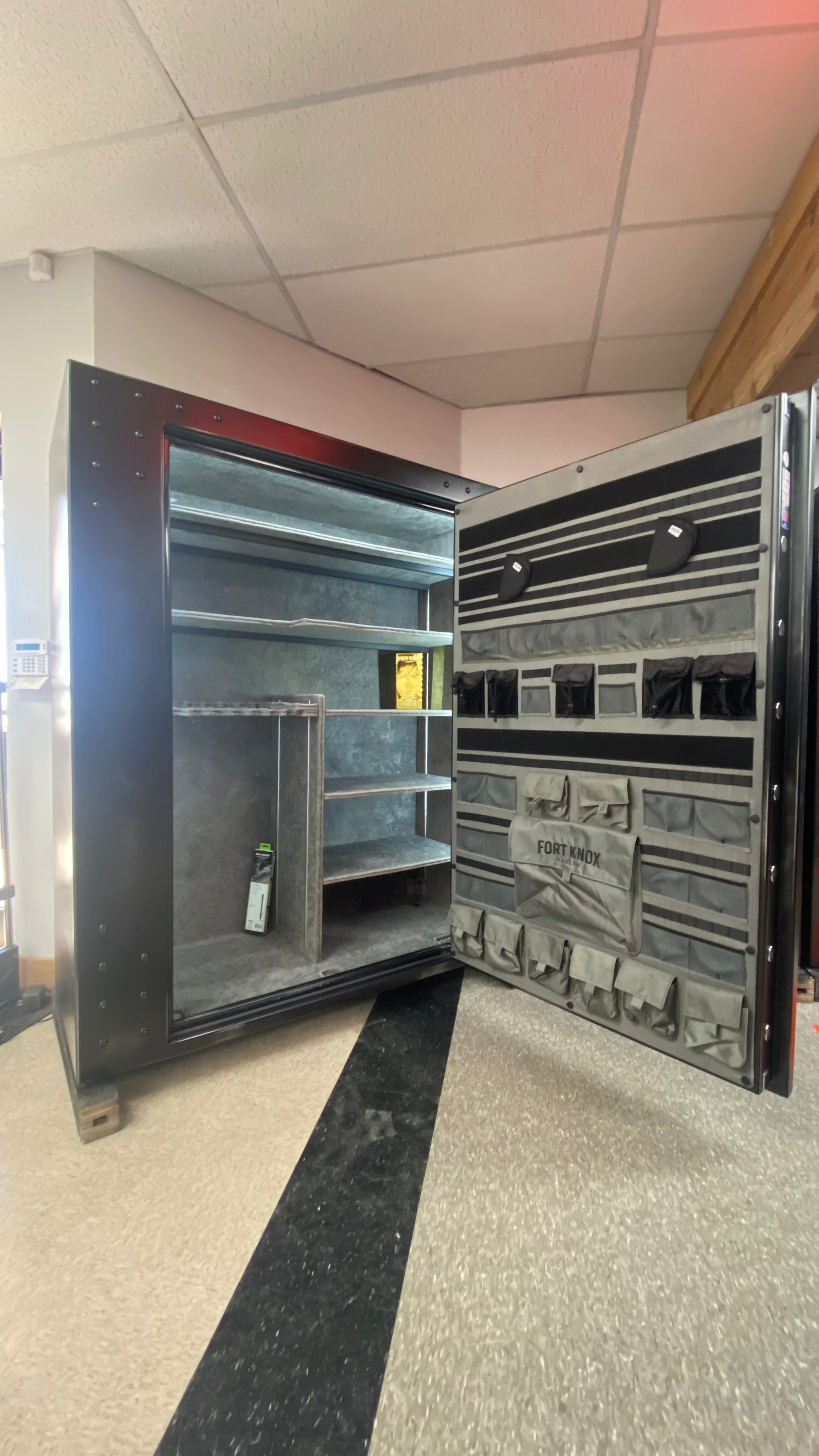 Fort Knox Protector 7261 Distressed Black – Security Centers Inc.